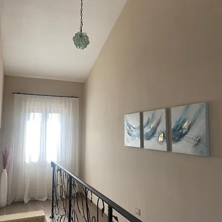 Tt Villa