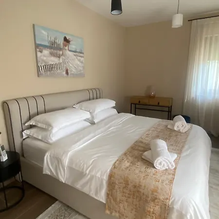 Villa Tt